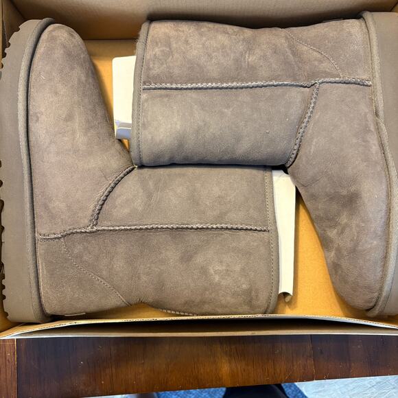 Ugg Classic II Short Boots 9 Gray NWT NEW Booties Shearling Fur Suede - Picture 9 of 13